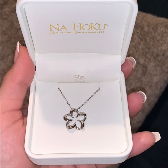 Na Hoku Floating Plumeria Necklace 